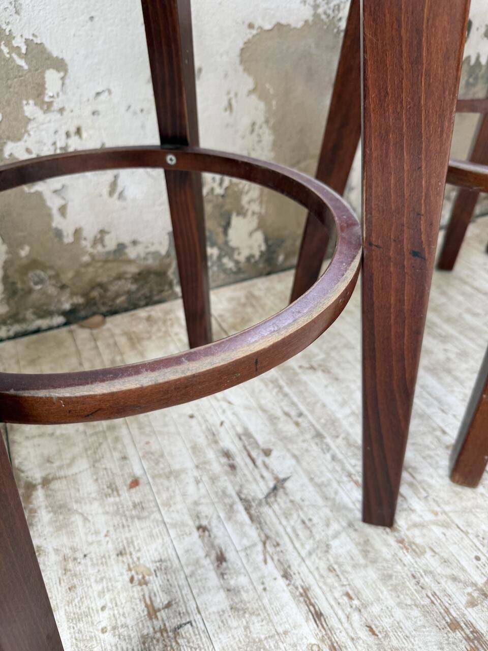 6 vintage Baumann bar stools