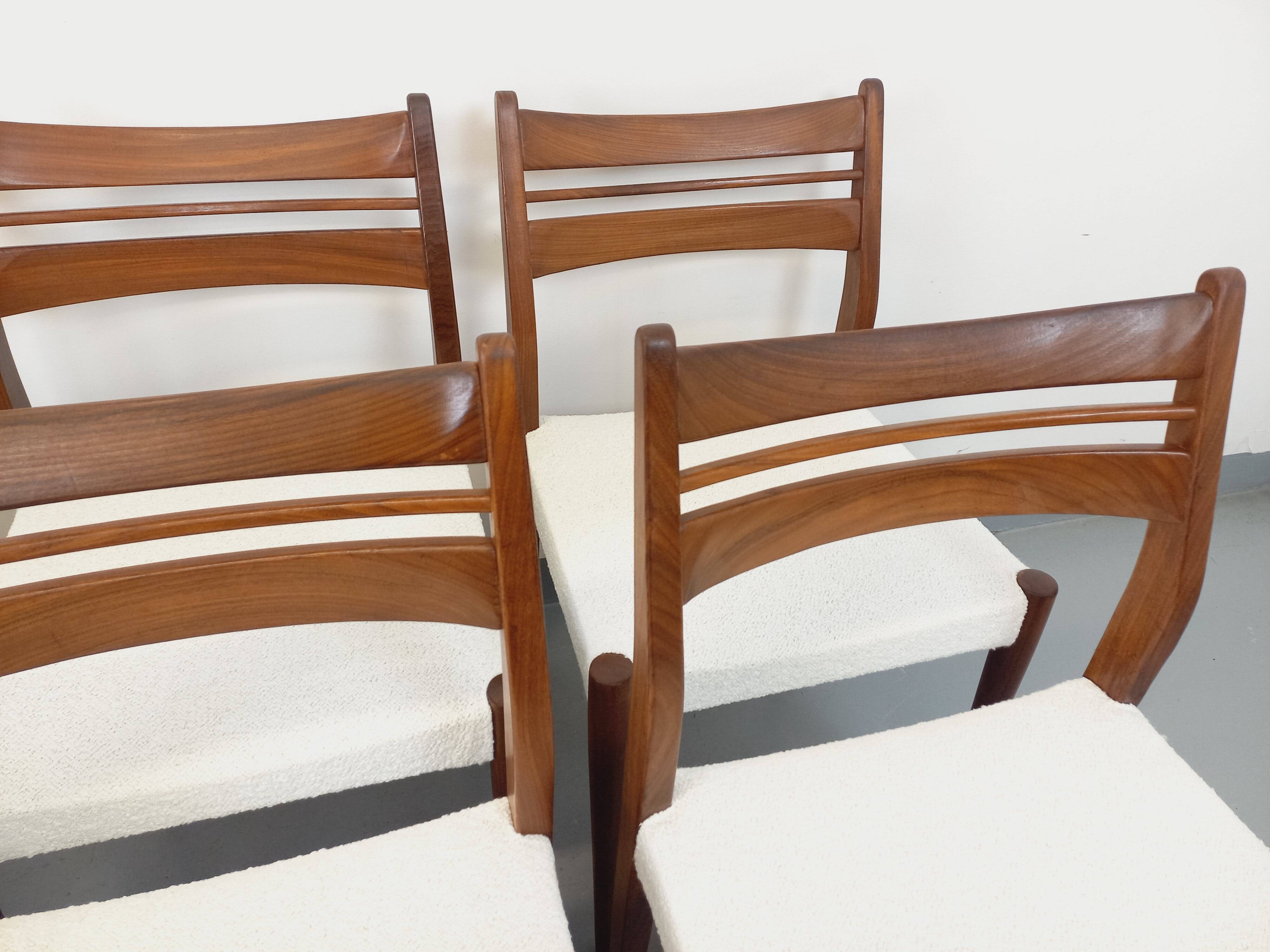Set of 6 vintage Scandinavian chairs in teak and bouclette fabric from the 60s