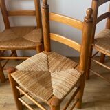 Chaises en pin et paille