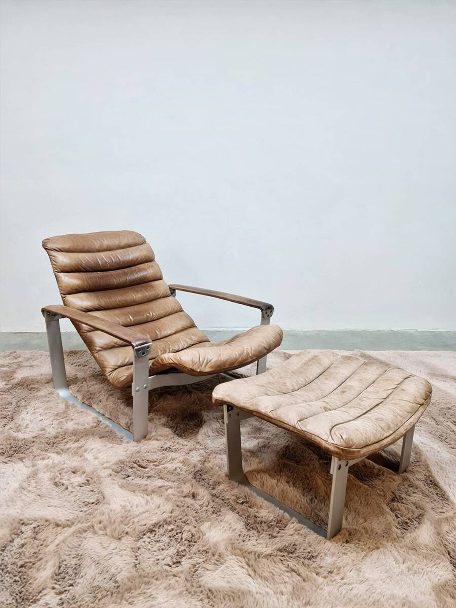 Fauteuil lounge vintage en cuir et chrome