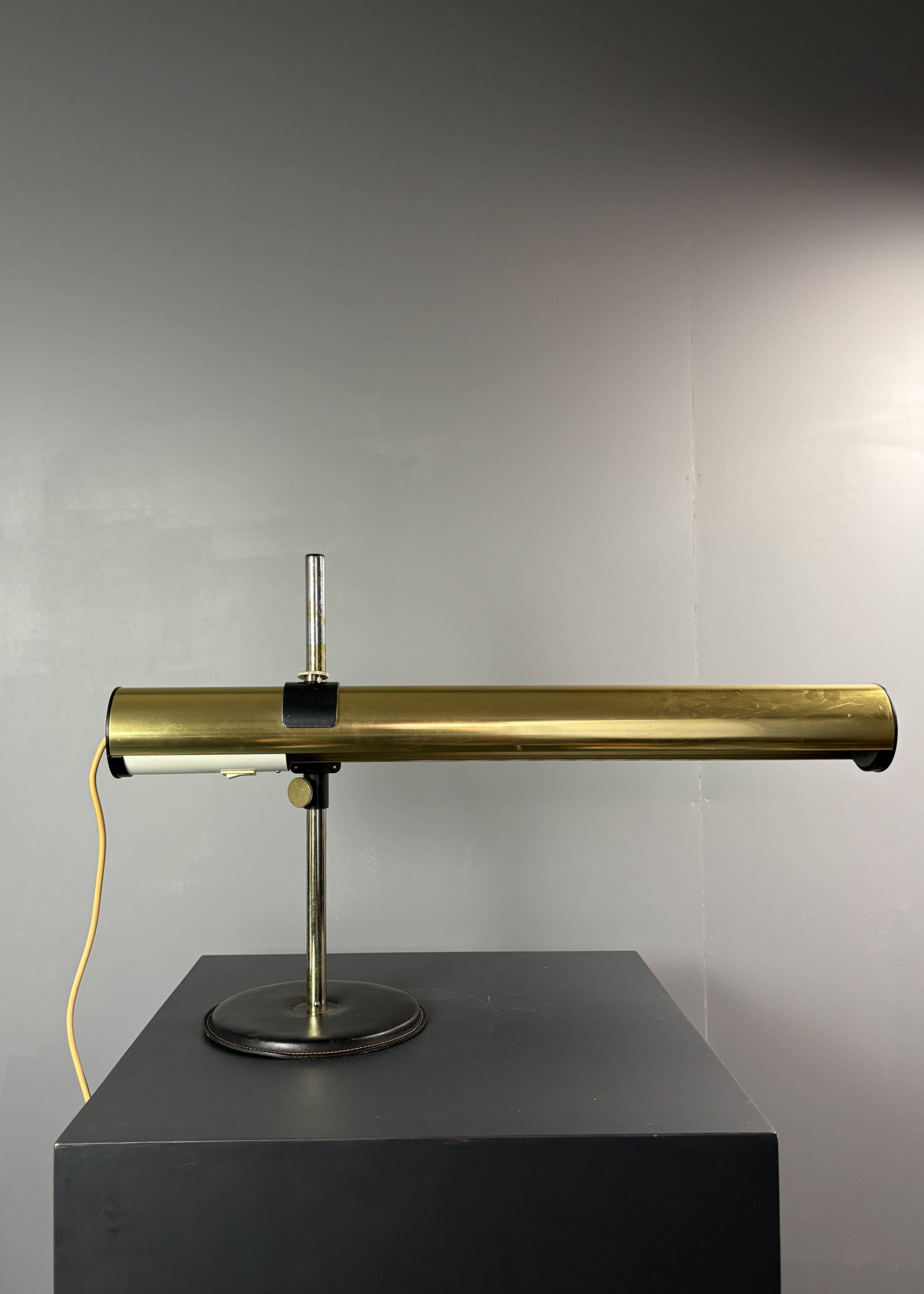 XL brass desk lamp by Göran Pehrson for Ateljé Lyktan, model Kanon, 1978