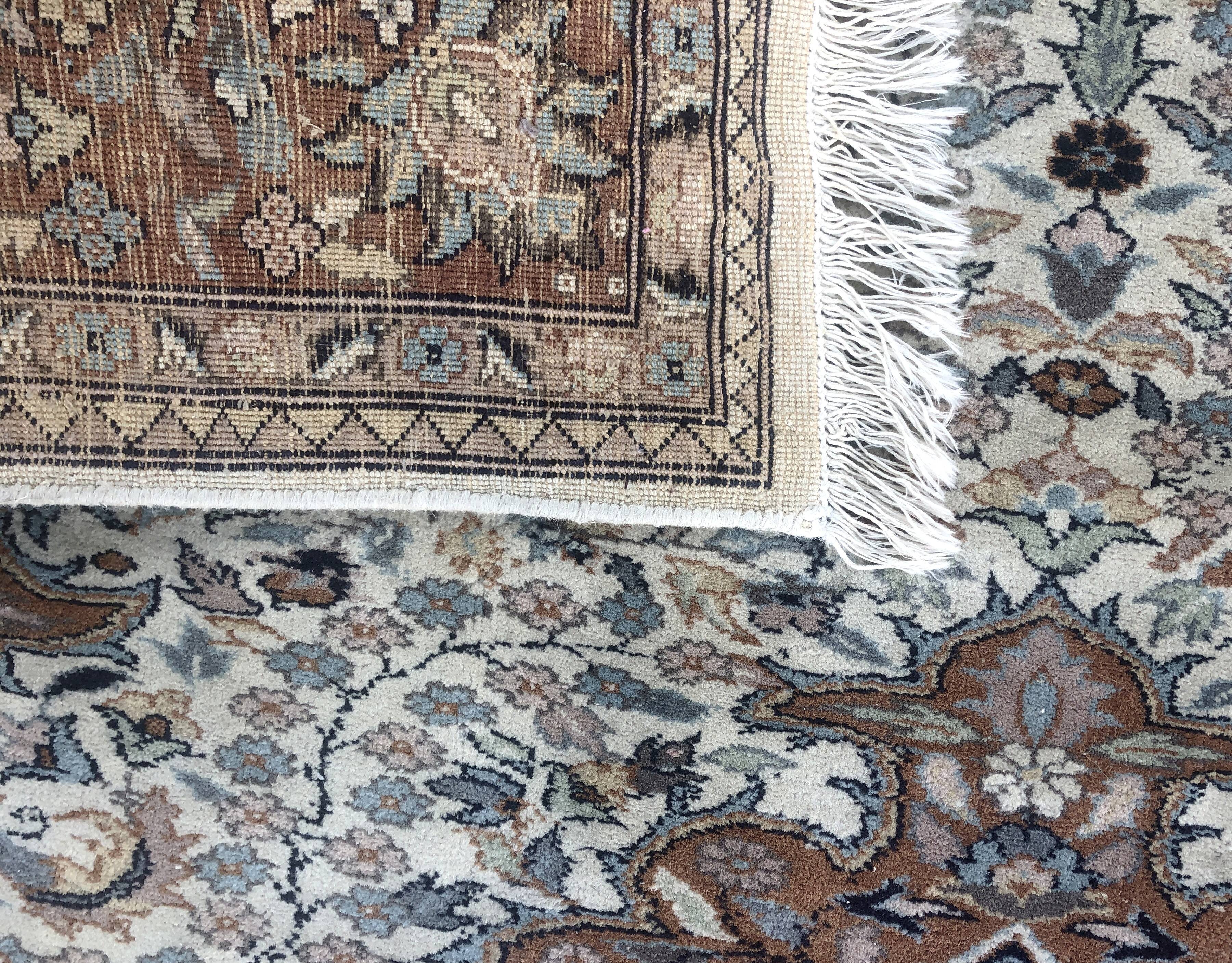 Oriental carpet Punjab India. Handmade: 1.26 X 1.64 m
