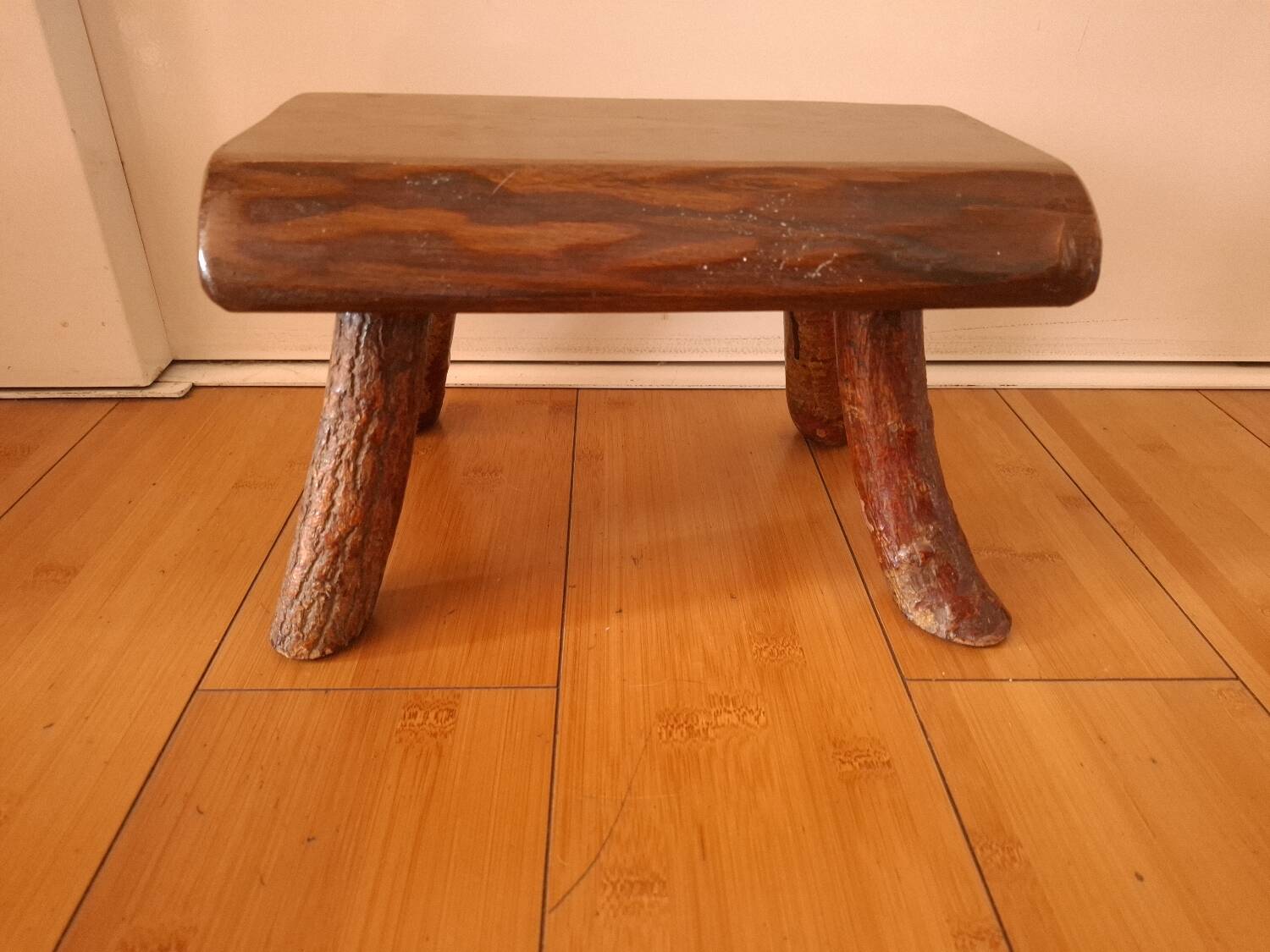 Brutalist stool, Auvergne