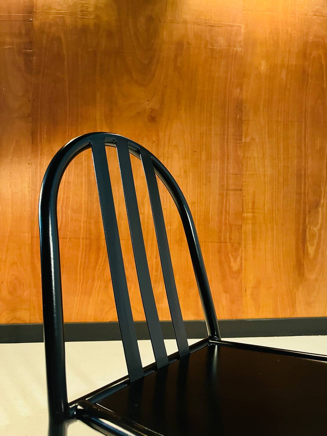 5 chaises officielles RMS , design Robert Mallet Stevens