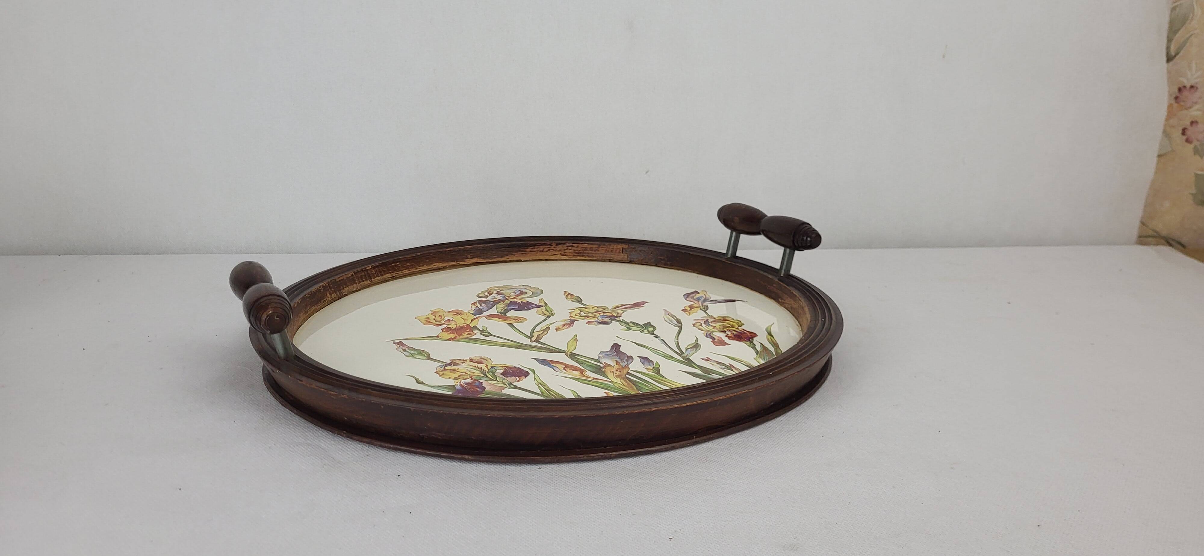 Art Nouveau plate in Sarreguemines earthenware
