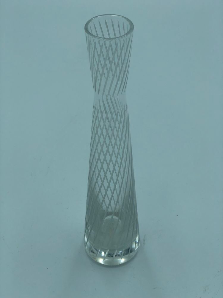 Baccarat soliflore vase
