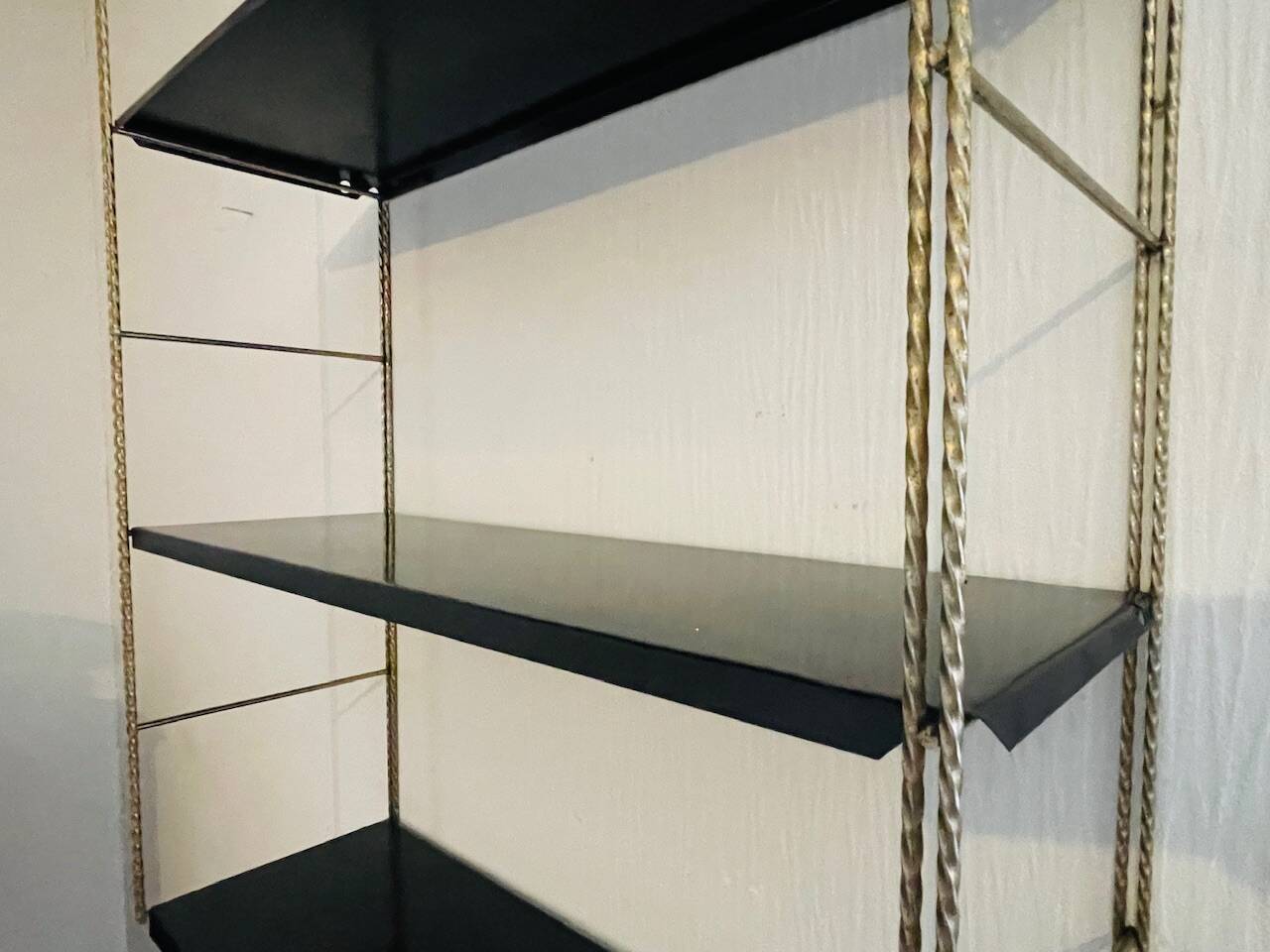 Adjustable vintage wall shelf in black metal and brass