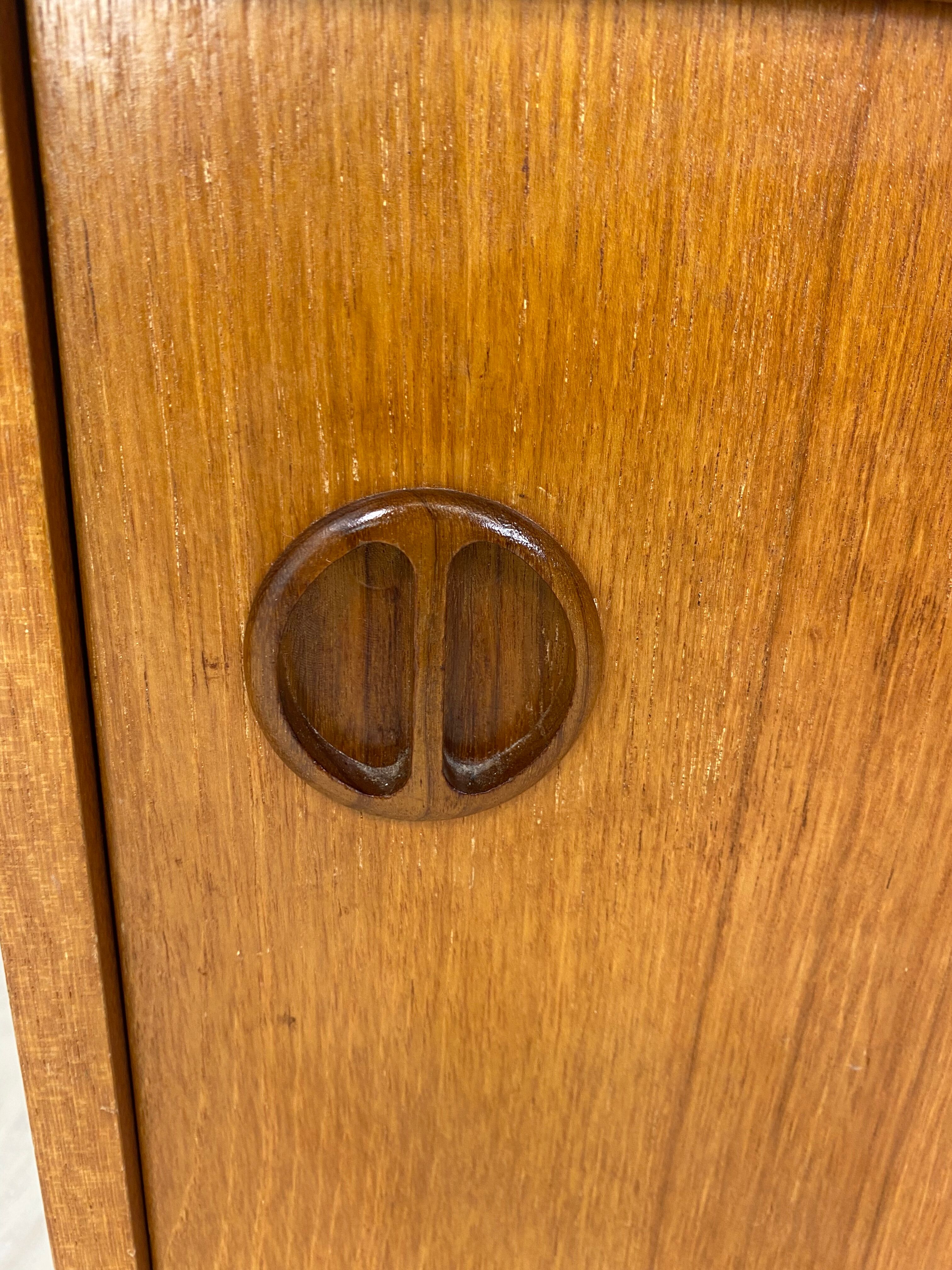 Vitrine scandinave en teck, années 1960