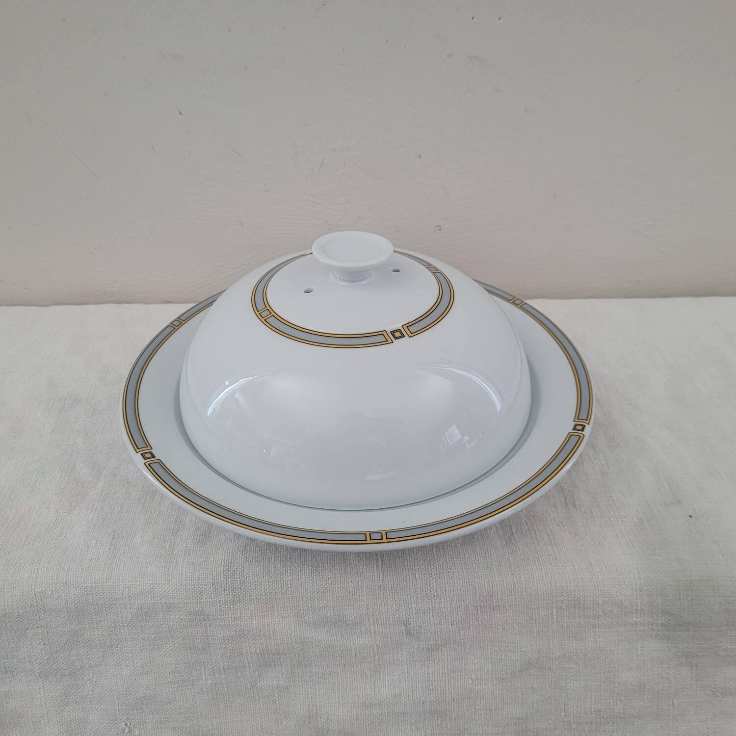 Pillivuyt Porcelain Butter Dish with Geometric Design