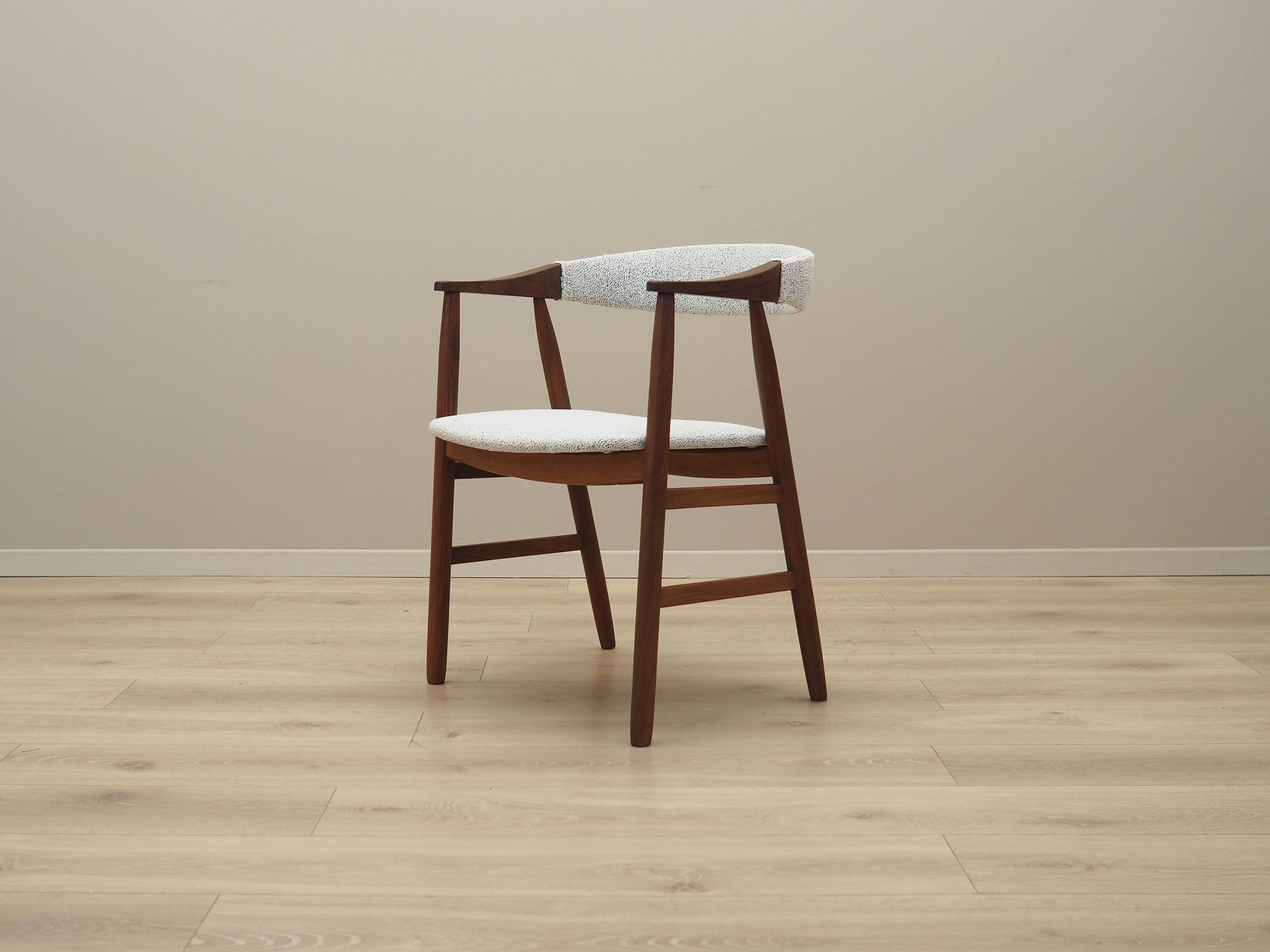 Chaise en teck, design danois, années 1970, production : Danemark