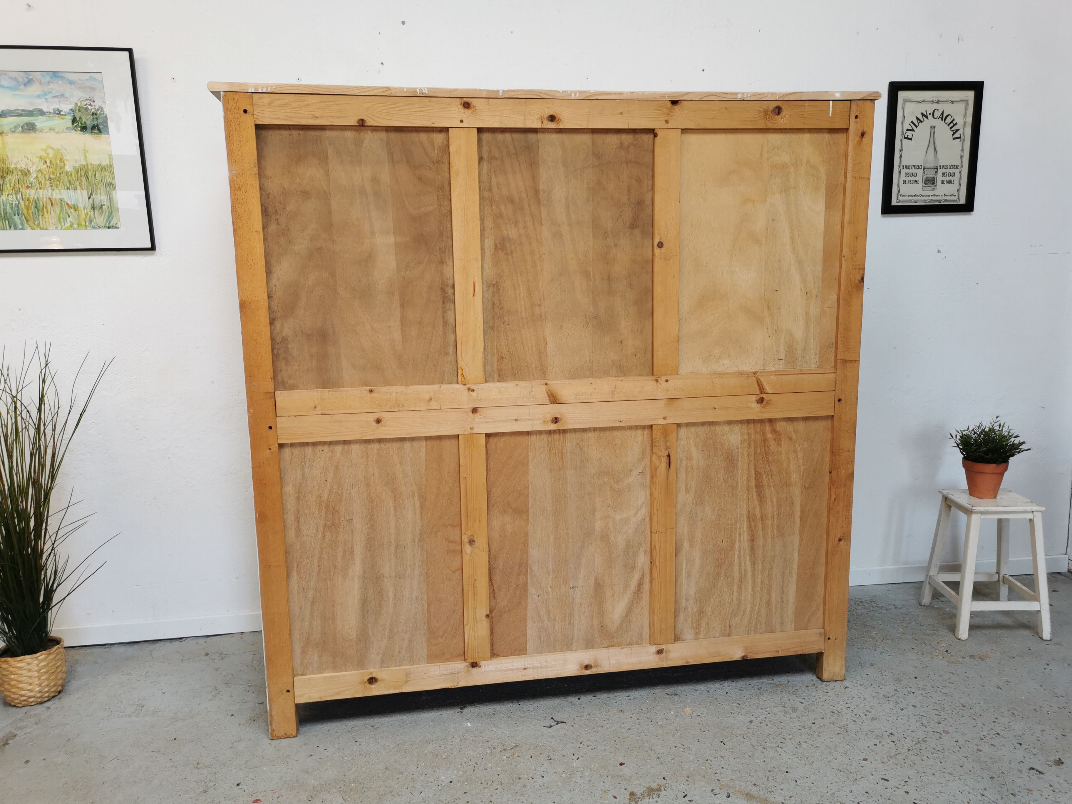 Vintage Parisian wardrobe