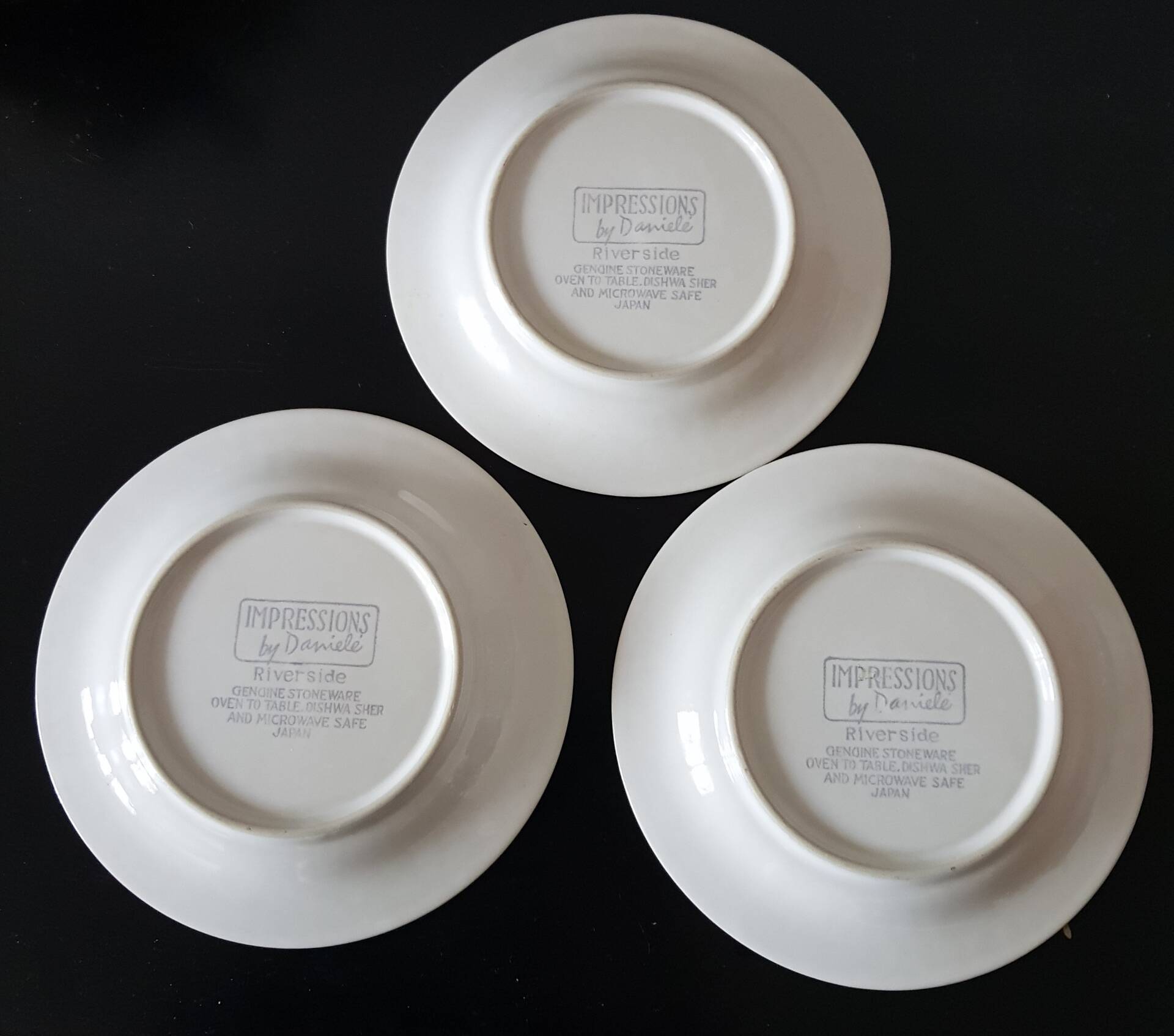3 dessert plates by Daniele, vintage