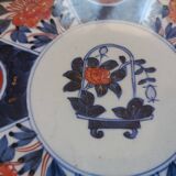 5 IMARI PLATES JAPAN 19th century scalloped floral motifs, FUKI CHOSHUN Arita