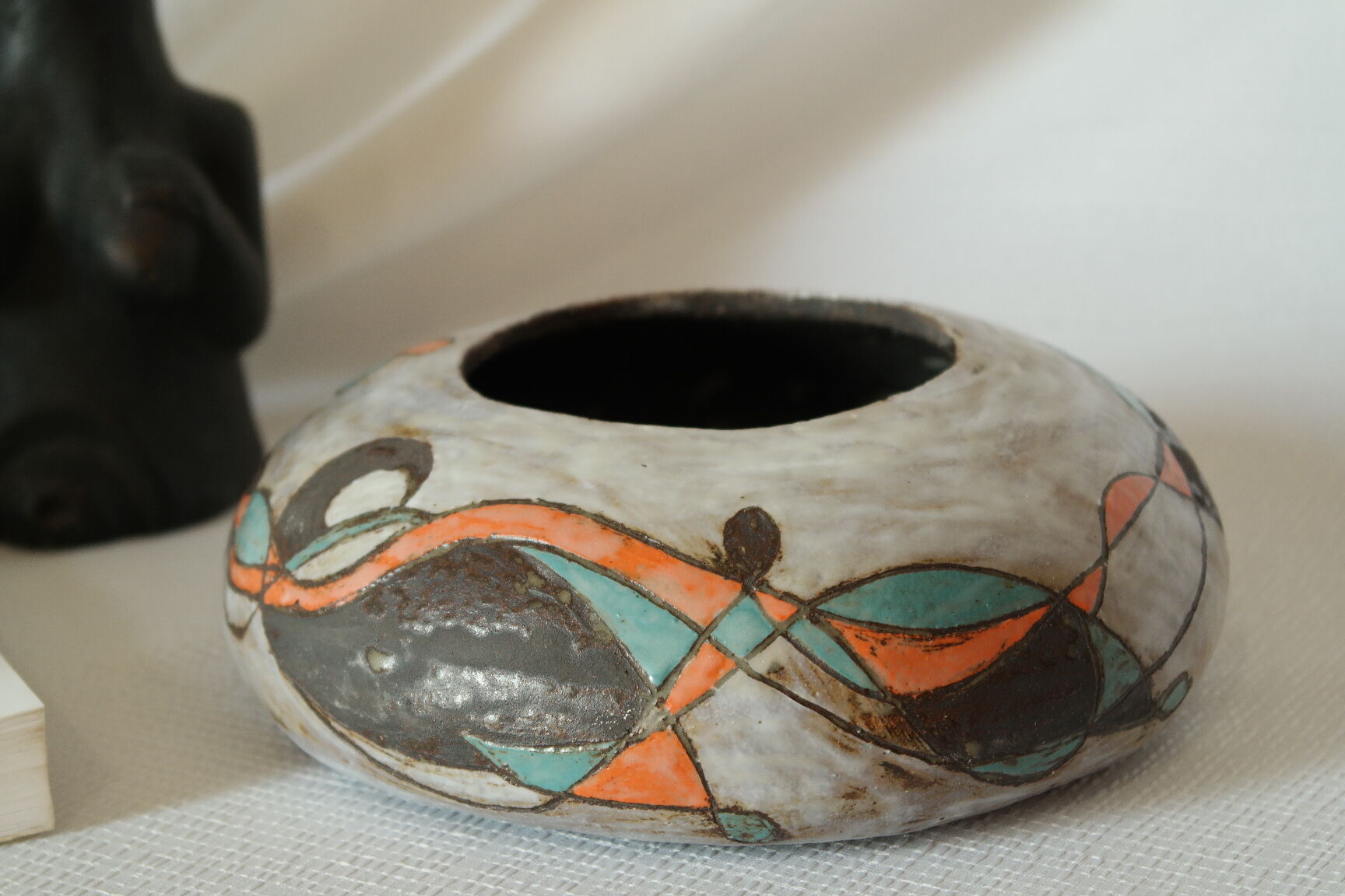 Modernist Raku bowl vase with glaze effect, signed.