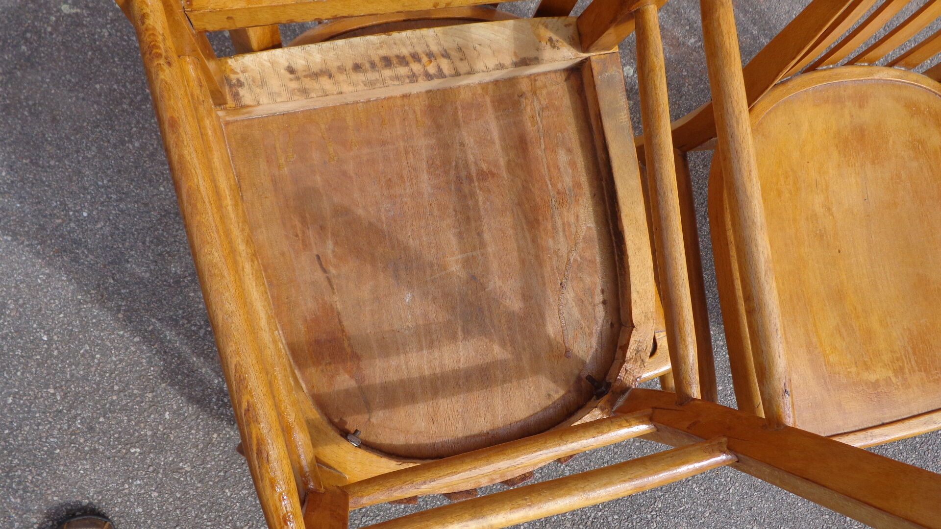 Set of 4 bistro chairs