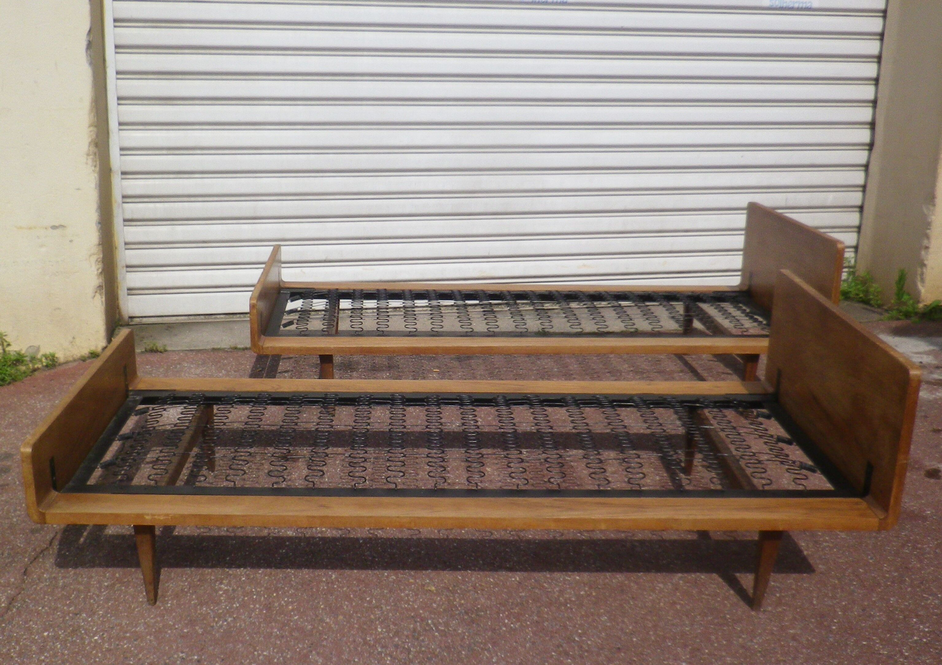 set of 2 beds 1950 Scandinavian veneer