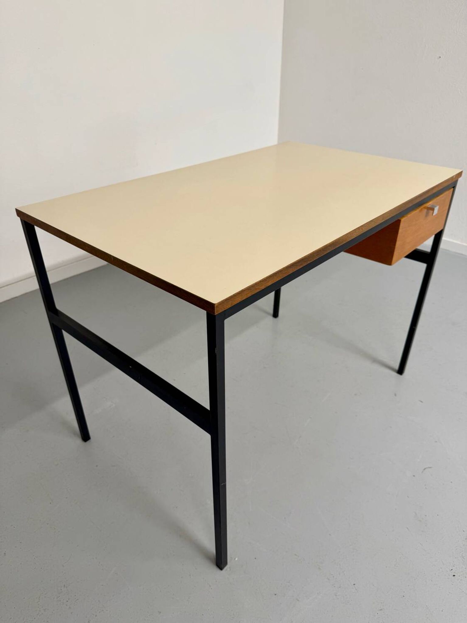 Vintage small desk designed by Pierre Paulin CM217 from the 1960s, wood and metal.