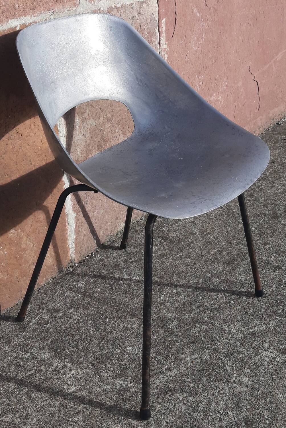 Chaise tulipe Pierre Guariche. (Edition Steiner, années 50)