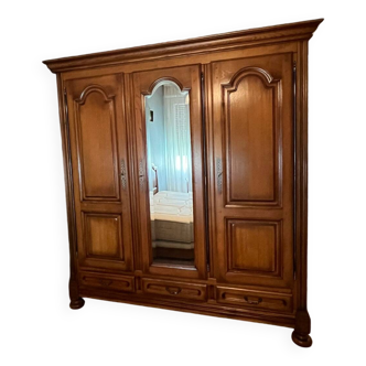 Armoire véritable chêne massif