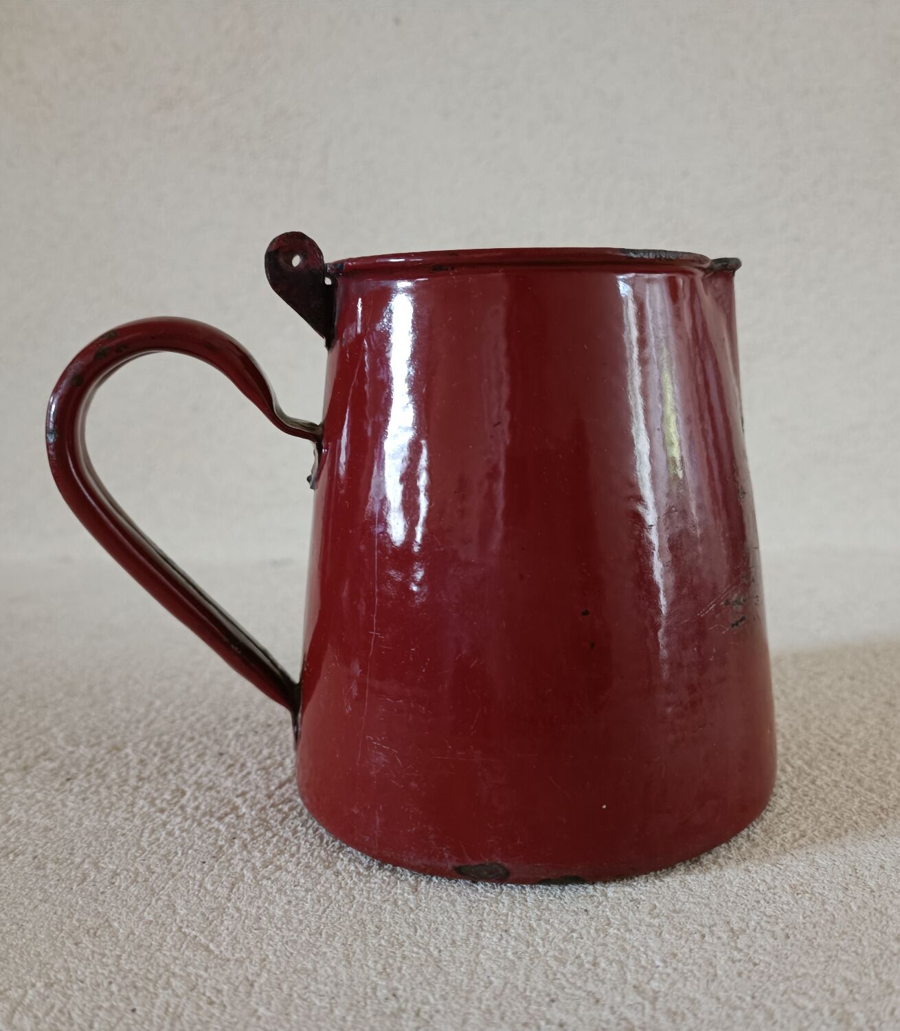 Enamelled sheet milk jug