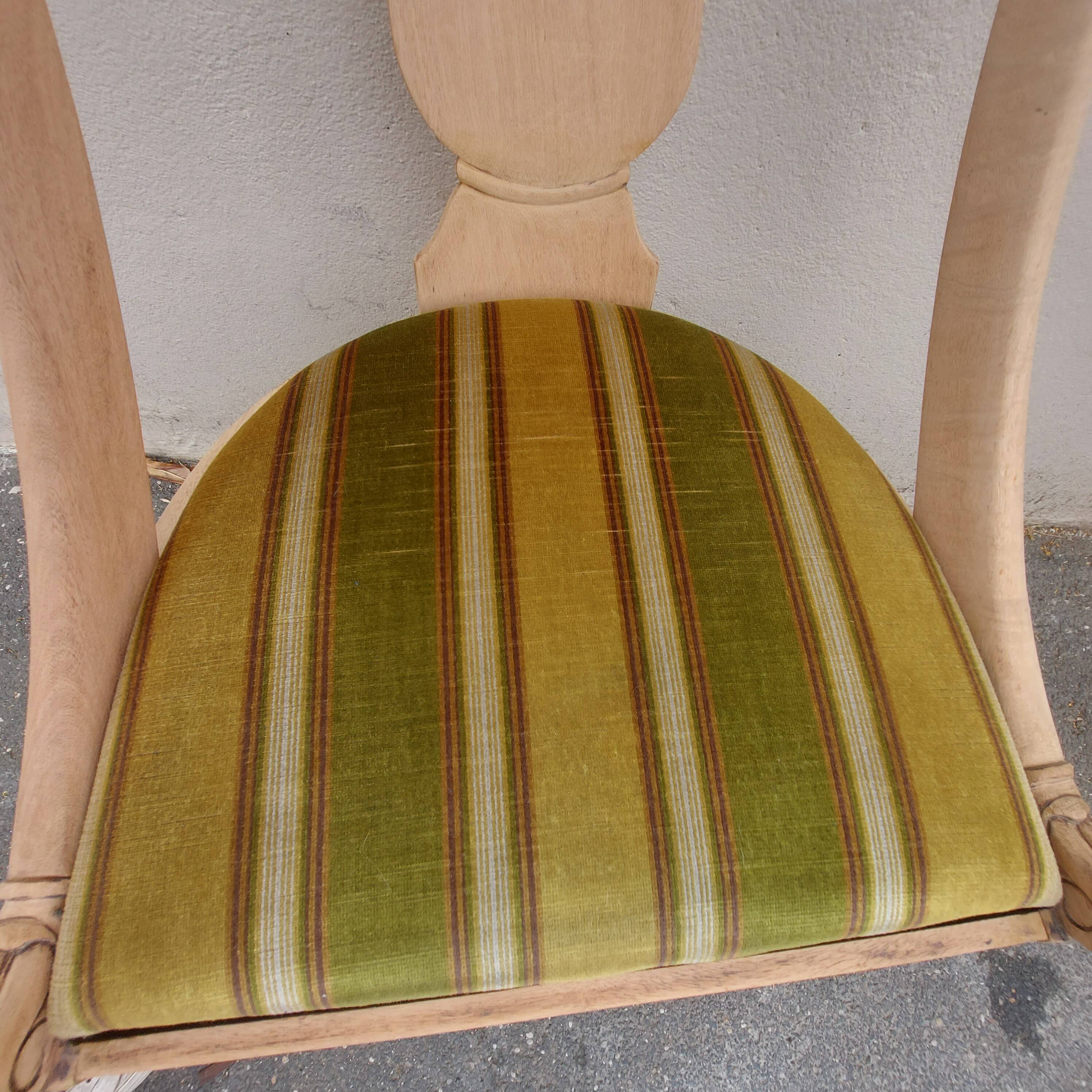 1 old EMPIRE gondola chair called Tonneau. SANDED and left raw