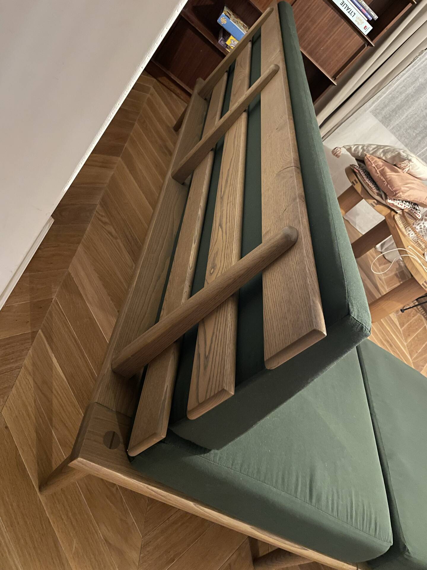 Bench, Scandinavian daybed