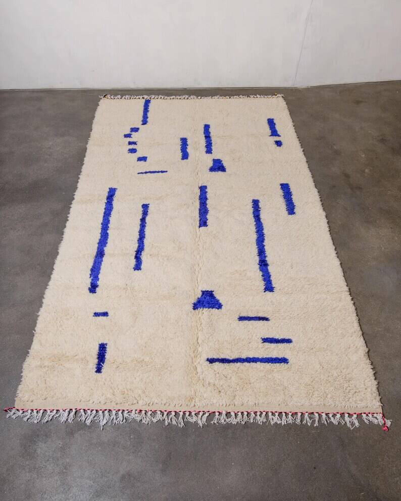 Handmade Moroccan decorated rug 250cm x 150cm