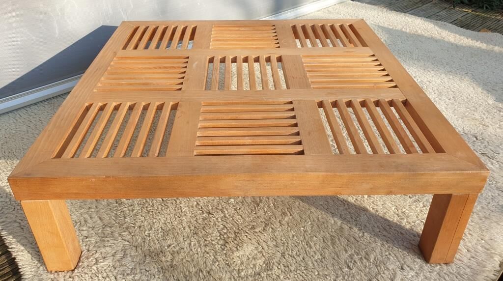 Coffee table 9 openwork checkerboards in solid beech