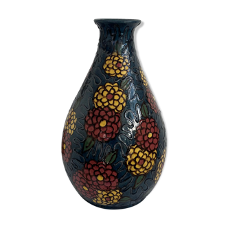 Vintage, baluster vase in earthenware, decoration flowers, polychrome, flowers in relief, France