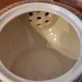 Villeroy and Boch Mettlach: Bern model teapot