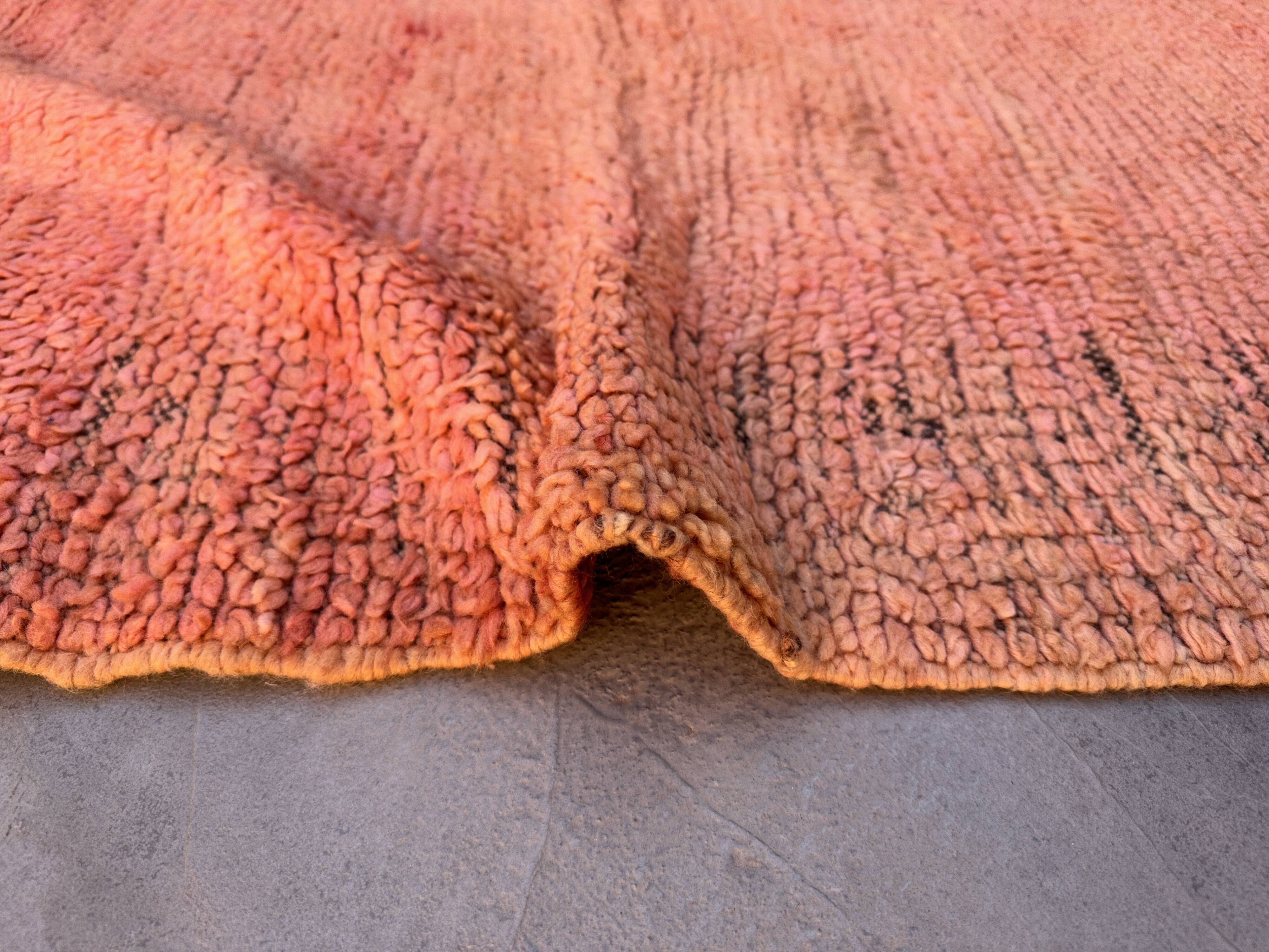 Beni M'Guild Moroccan rug pink - 160 x 467 cm
