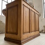 Pine shopping counter