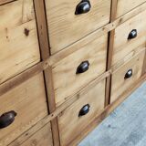 Trades furniture 9 drawer pine handles shells