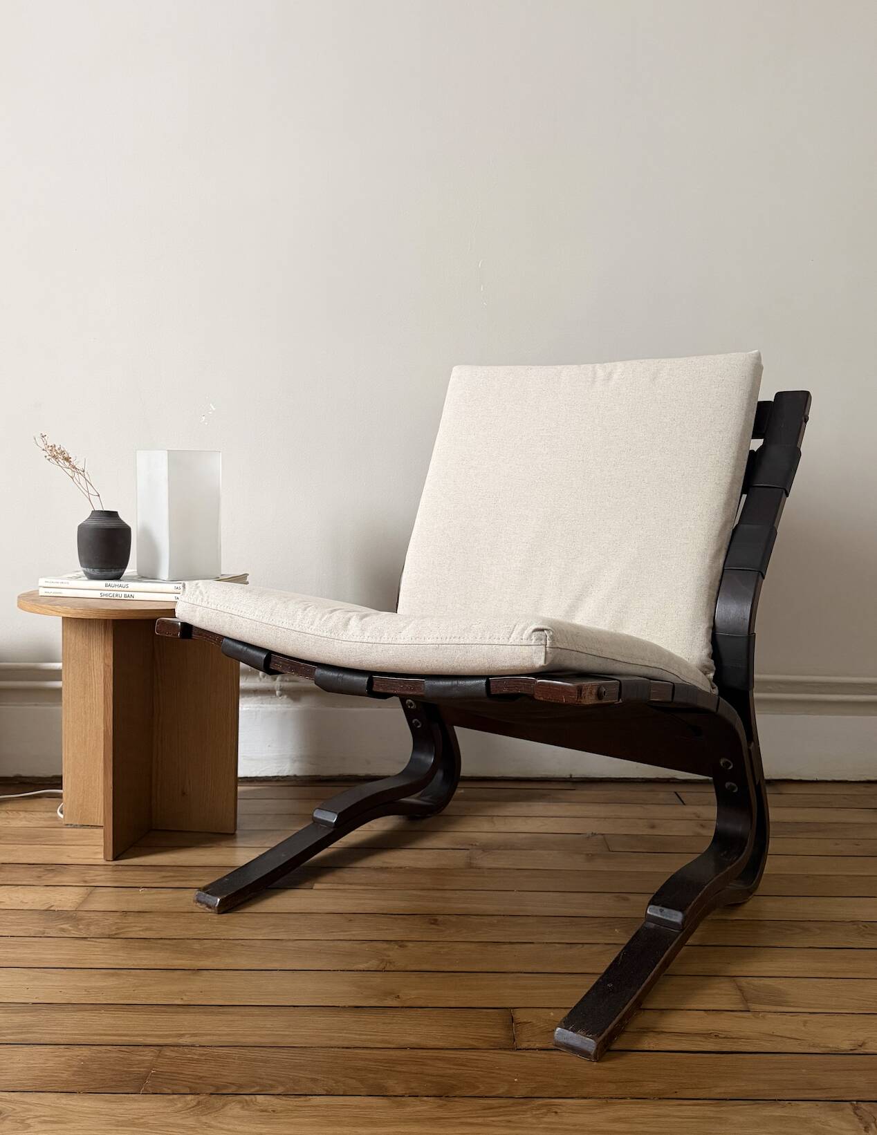 Skyline Scandinavian armchair by Einar Hove