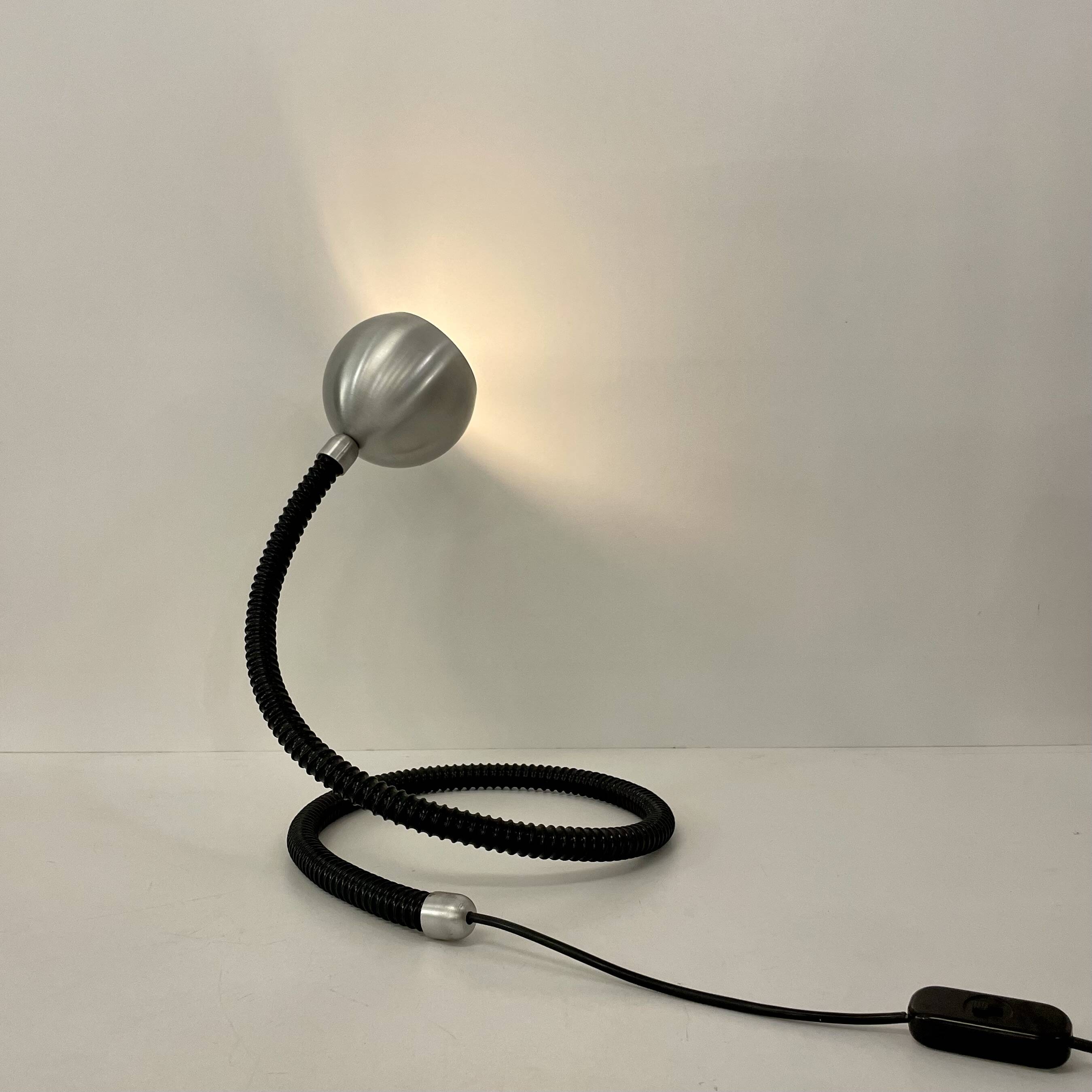 Lampe de table italienne dans le style de Hebi par Isso Hosoe pour Valenti, 1970