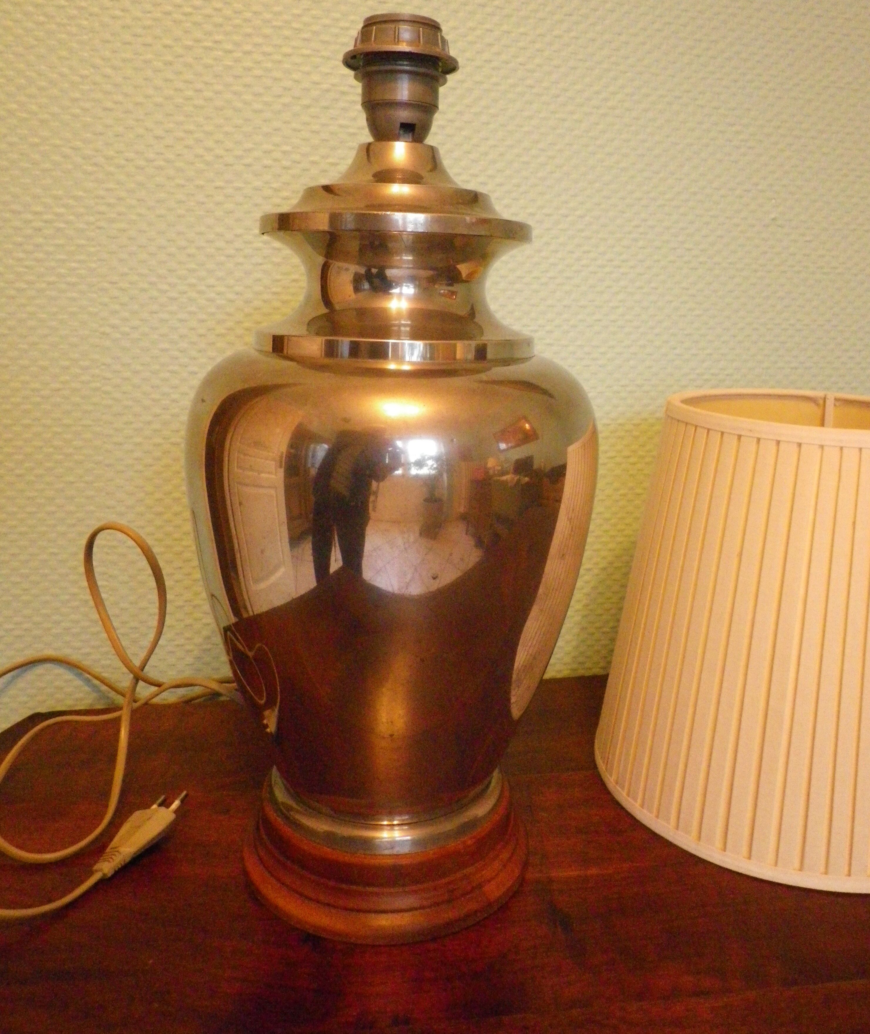 Living room mood lamp, silver metal base, wooden base, pleated lampshade