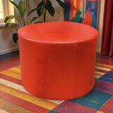 Large vintage pouf in red faux leather – diameter: 62 cm