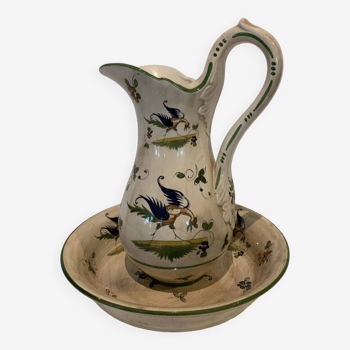 Pitcher and its earthenware basin from Capo di Monté 20th century