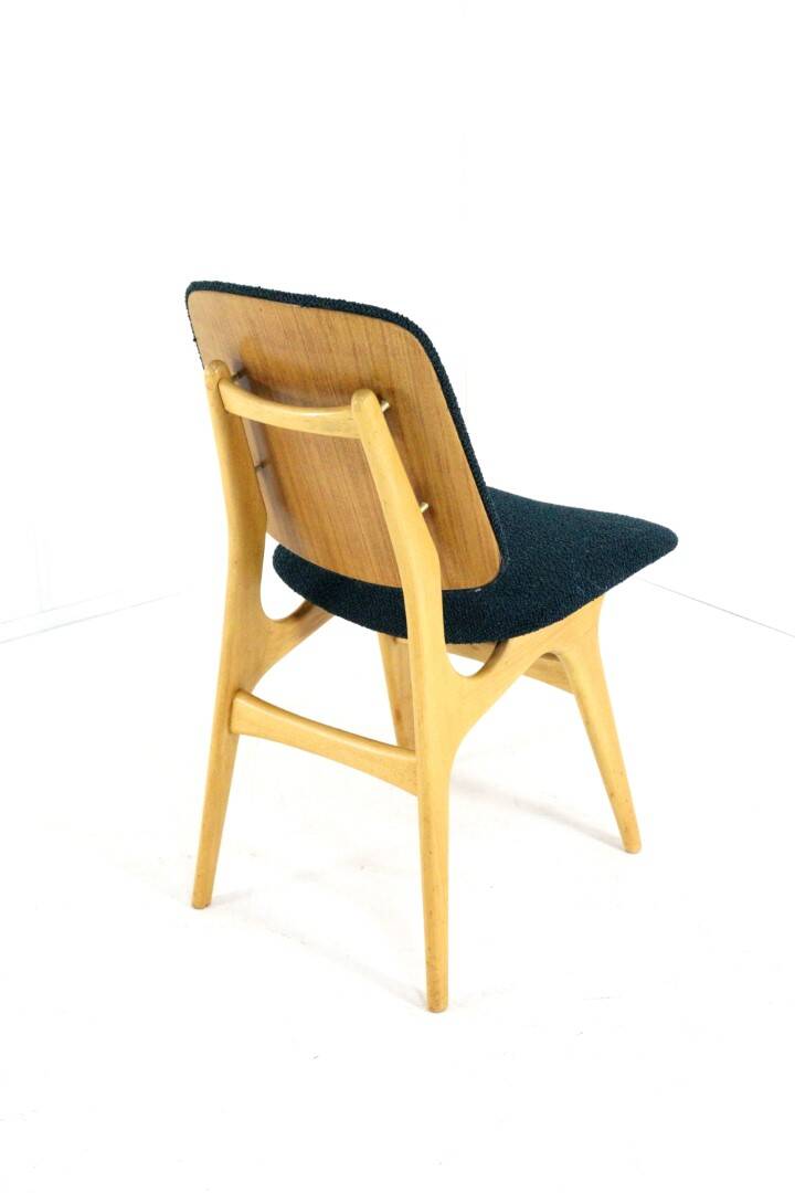 Set of 4 chairs in the style of Arne Hovmand olsen 'Bergen'