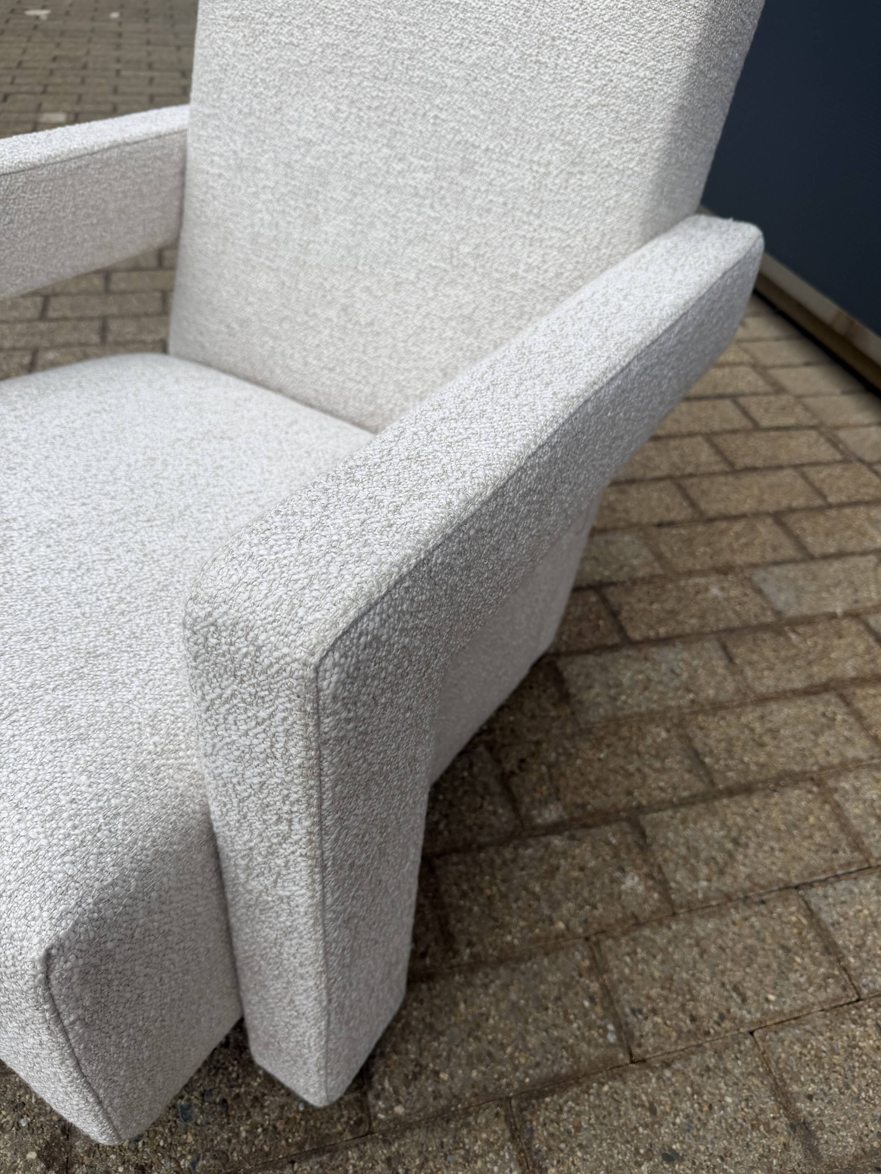 2x Cassina Utrecht chair in beige bouclé, Gerrit Rietveld. In NEW CONDITION!!