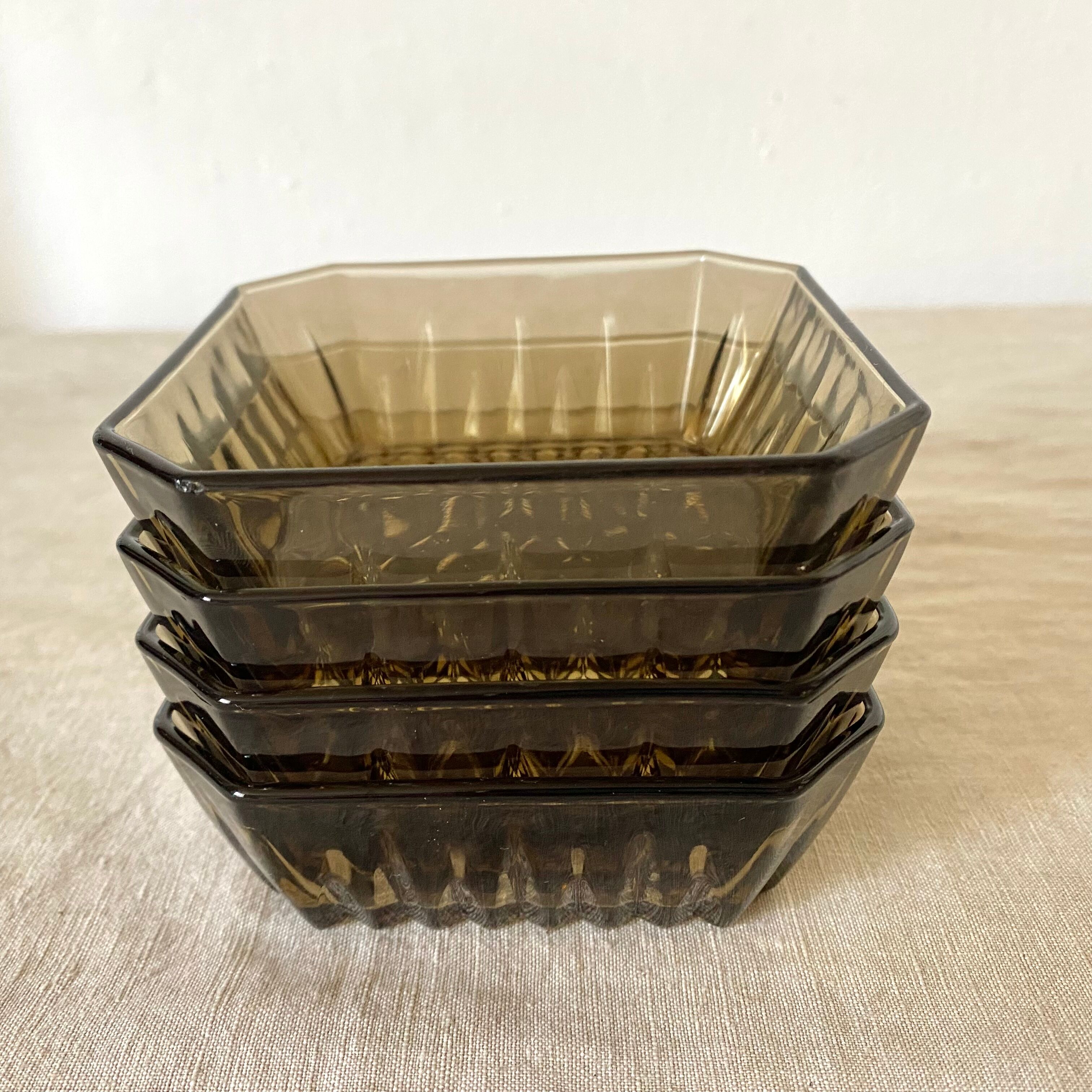 Smoked glass raviers 70s