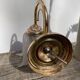 Flower wall lamp in glass and gold metal