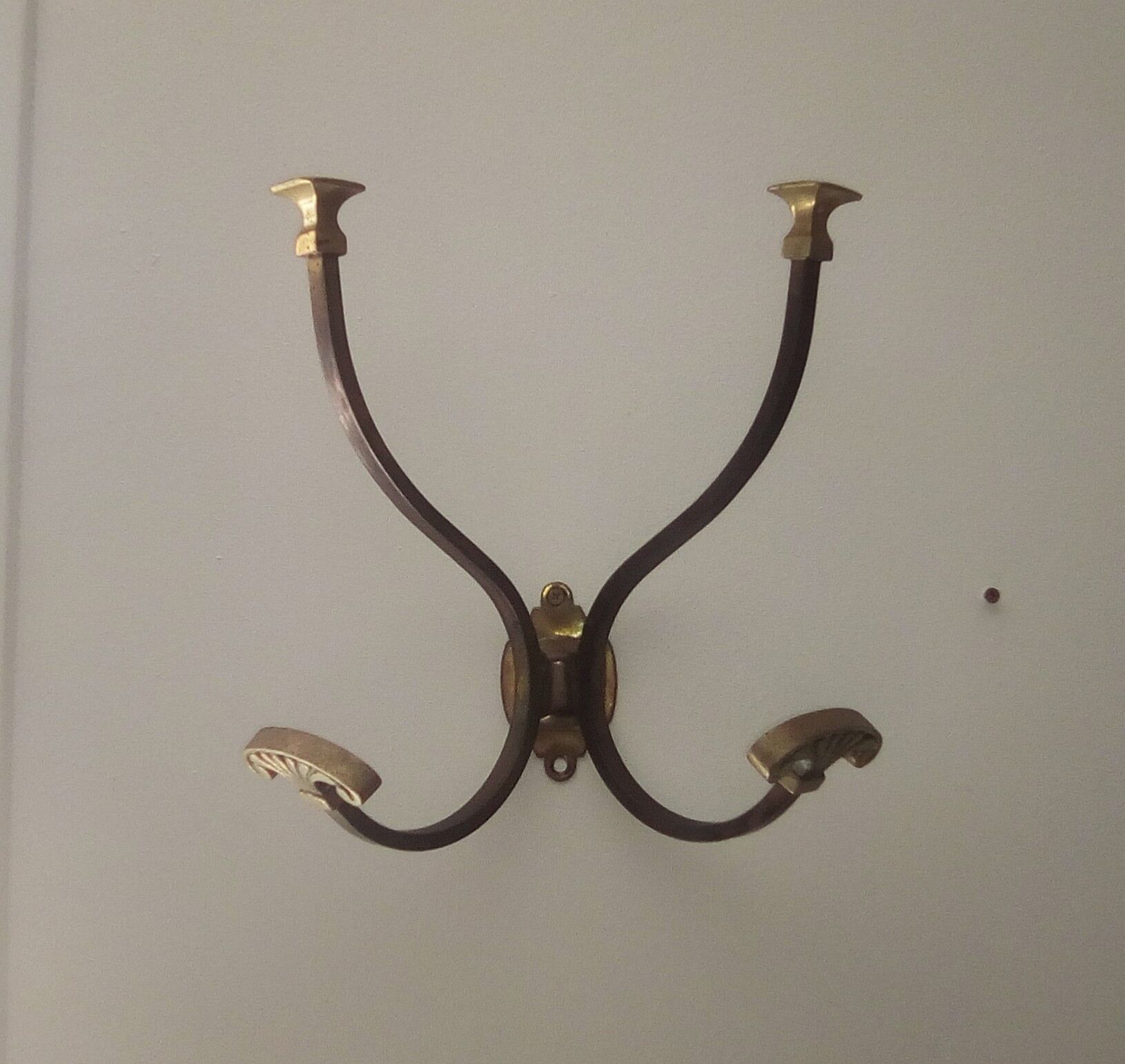 Wall-mounted wall-mounted coat rack in solid brass 50s/60s