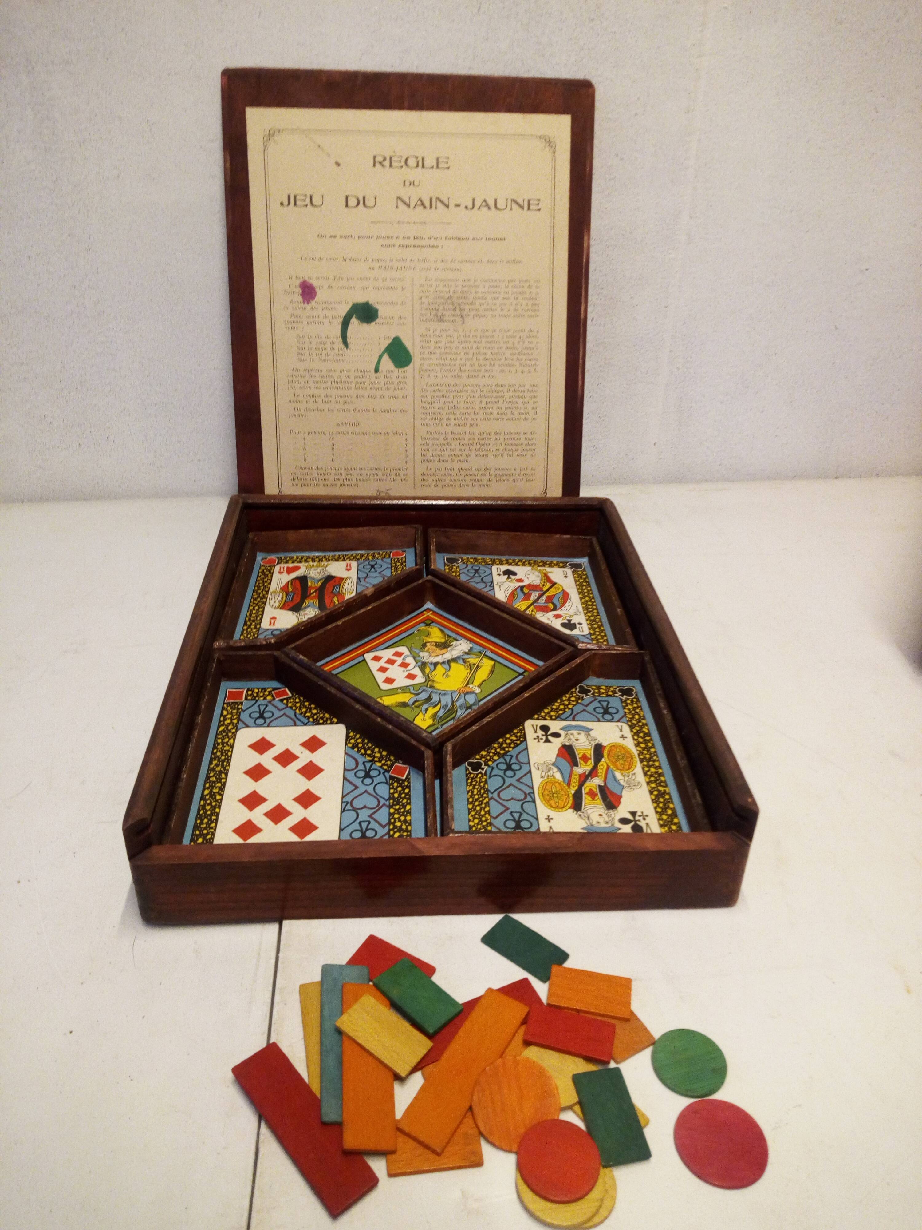 The yellow dwarf game