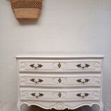 Commode blanche patinée