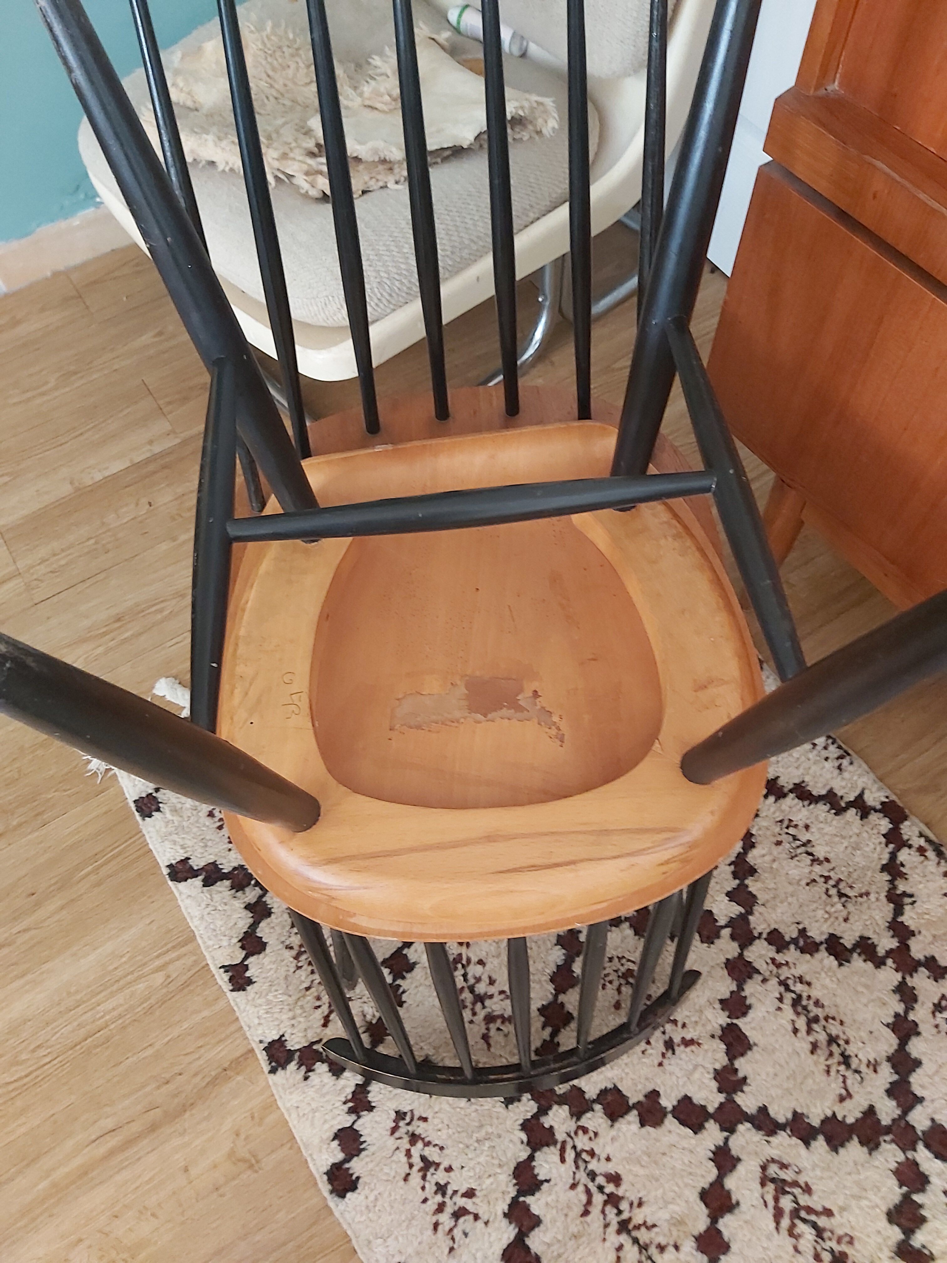 Pair of Ilmari Tapiovaara Fanett chairs