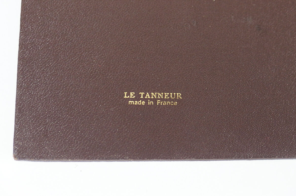 Office kit by Le Tanneur