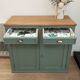 Buffet parisien vert de gris