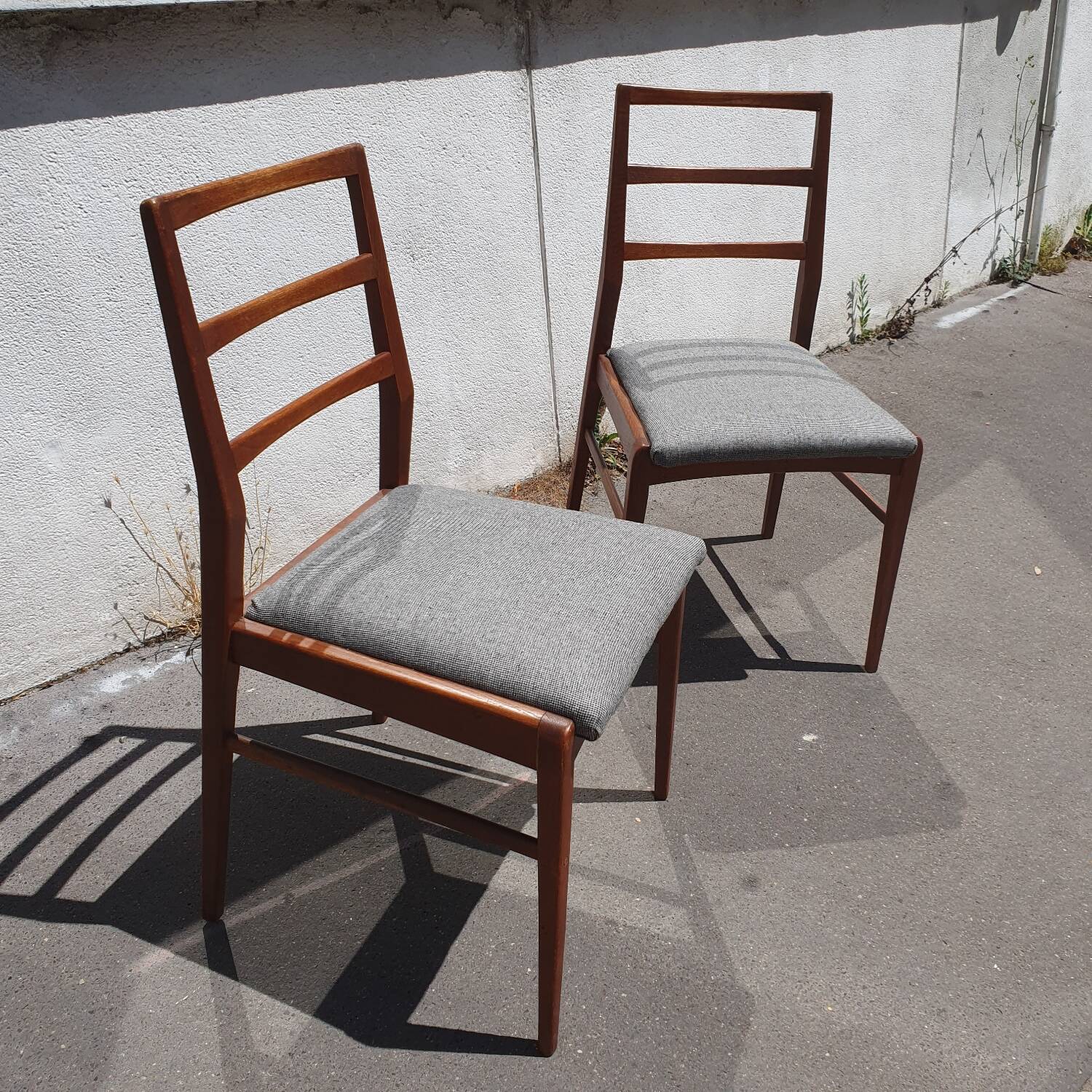Paire de chaises en Teck africain
