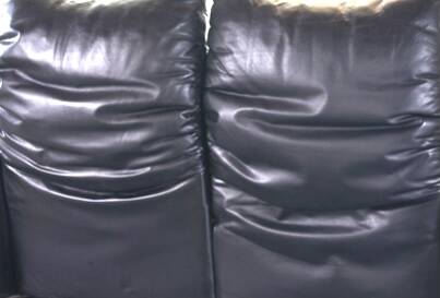 Cassina leather sofa Maralunga model by Vico Magistretti